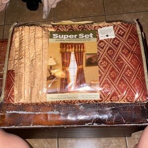 Royalton 5 piece Drapery and Valance set
